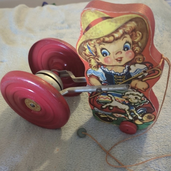 going bell Toys Gong Bell Mfg Co Little Bo Peep Chiming Pull Toy